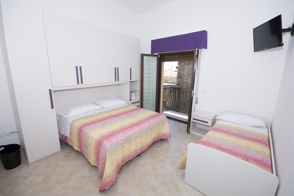 Ferienwohnung La Casa Di Tina Colonnella Zimmer foto