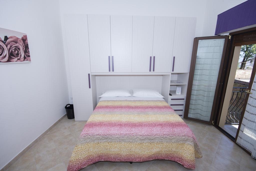 Ferienwohnung La Casa Di Tina Colonnella Zimmer foto