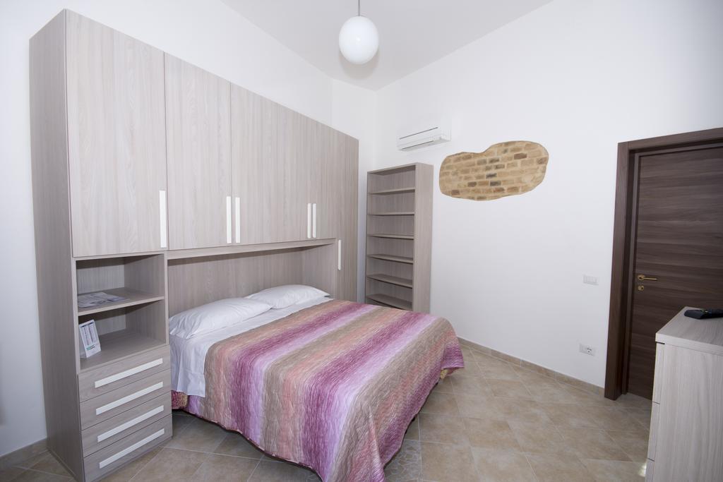 Ferienwohnung La Casa Di Tina Colonnella Zimmer foto