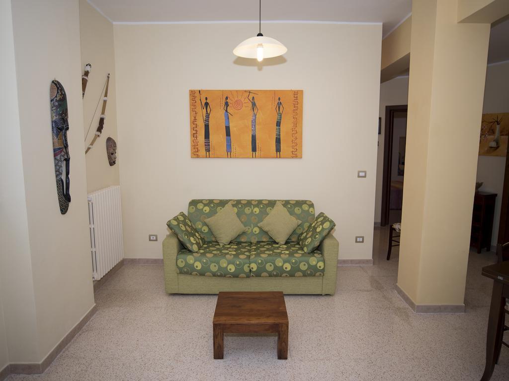 Ferienwohnung La Casa Di Tina Colonnella Zimmer foto